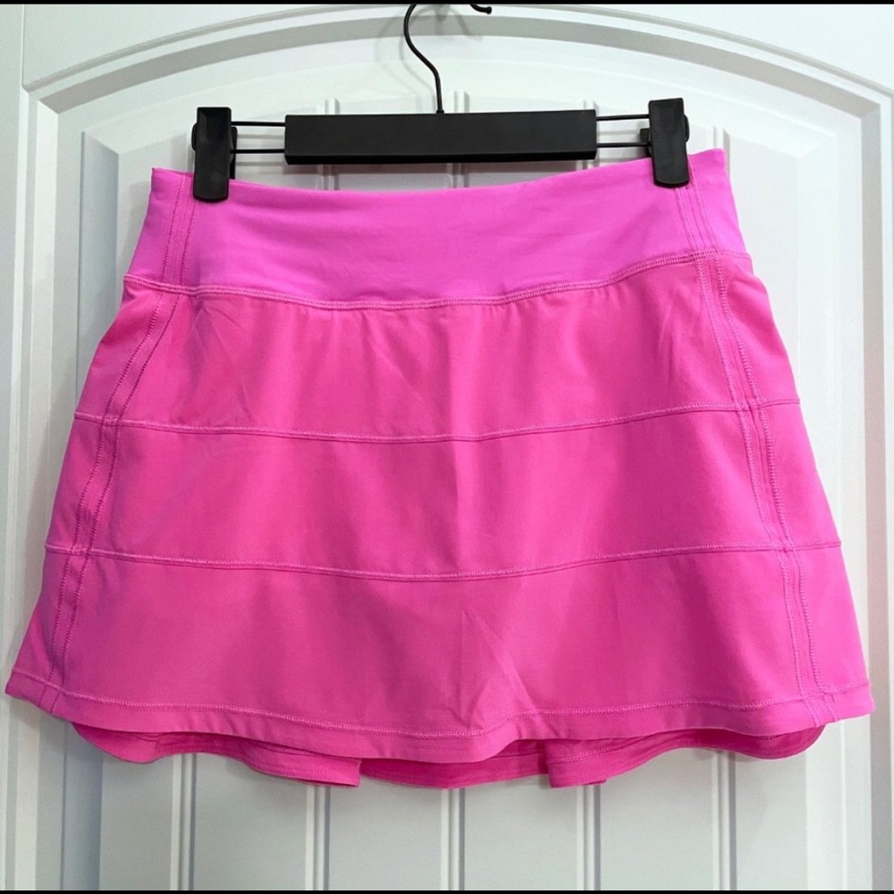 Dark prism pink pace rival skirt